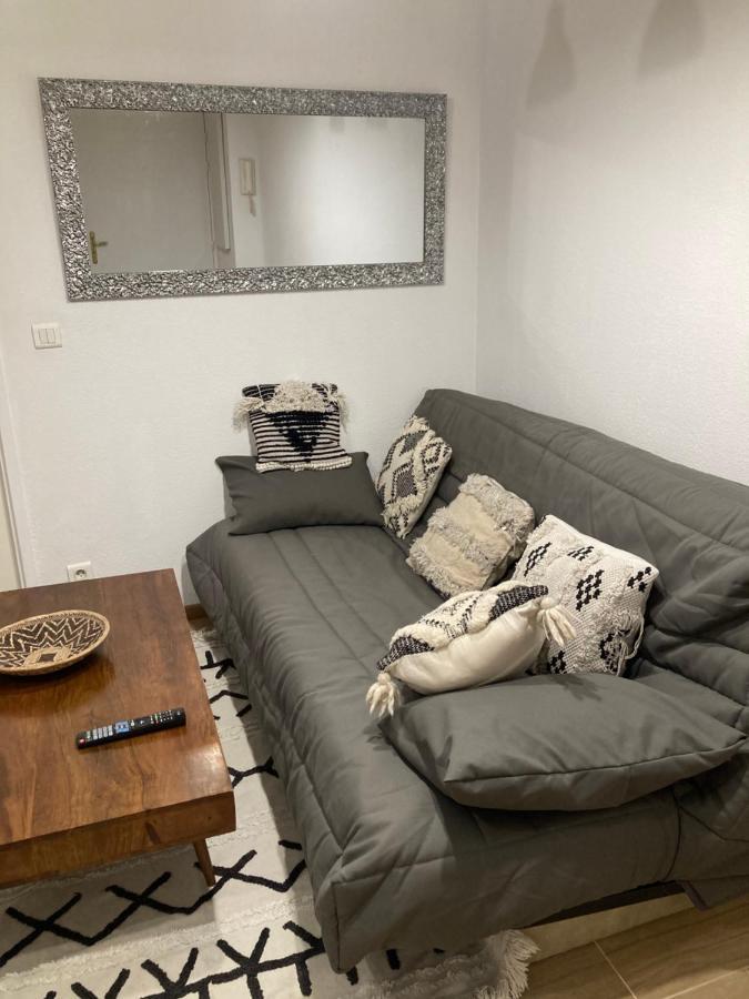 Apparement Chaleureux Avec Balcon Marseille Exterior photo